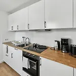 Staytime - Magnolia Apartment